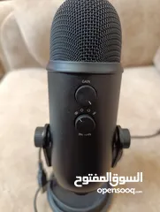  4 Blue Yeti Professional USB Microphone -Black