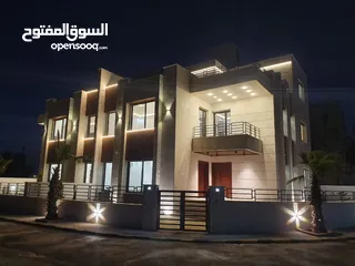  12 فيلا للبيع في طريق المطار  بتشطيبات فندقية قرب جامعة الشرق الأوسط