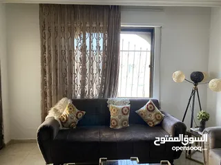  4 طقم كنب طاولات وسط