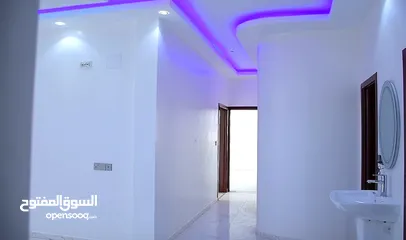  5 شقق تمليك - في أرقى احياء بيت بوس - مثلث الذهبي - شارع الخمسين - فخمة وجديدة أول ساكن