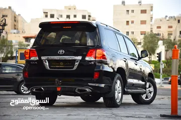  5 Toyota Land Cruiser GXR V8 2015 تويوتا لاند كروزر بحالة الوكالة