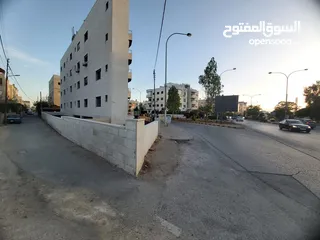  3 استثمر بالجندويل مقابل مجمع الحسين للاعمال قطعة ارض سكن ج للبيع