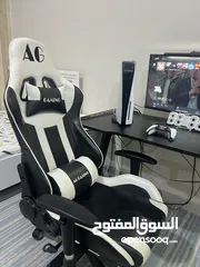  4 بلايستيشن 5 مع كامل ملحقاتها