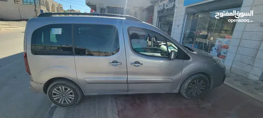  2 بارتنر تيبي 2018 تسير 2019 ترخيص وتأمين شامل فل 5 ابواب ، حساسات خلفية مري كهرباء ،مقاعد 6+1