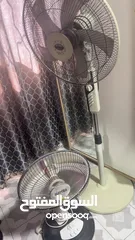  4 مروحه Romo مستعمل  بحاله ممتازه بس في شرخ بسيط عند بلاستيك رومو . ومروحه صوبا بحال الوكاله