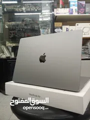  3 جهاز ابل ماك بوك اير 2024 معالج M3