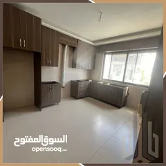  4 شقة طابق الثاني للبيع في عبدون بالقرب من دير الزور بمساحة 200م