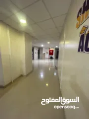  5 يوجد مساحة في مكتب للايجار  تصلح لجميع الاستعمالات