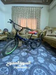  7 بسكليت مقاس 20 للبيع 25 نظيف مغير جنزير مغير يود في حي شرقي