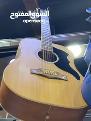  4 جيتار EKO احترافي
