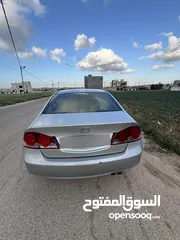  21 هوندا سيفيك 2006 بنزين للبيع ماتور 1.8  جديد (قابل للبدل على سيارة كهربائية او هايبرد)