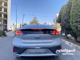  11 هونداي ايونيك هايبرد  2020  بحالة الوكالة فل اضافات الله يبارك لصاحب النصيب ..