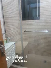  3 شقه للايجار