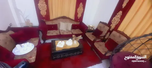  3 غرفه كنب كامله للبيع الخشب ابدا مو مكسر والاسفنج ممتاز