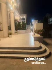  28 فيلا فخمه للبيع من المالك مباشرة منطقة دابوق  سكن أ خاص. على تله عاليه بمواصفات عالية الجودة