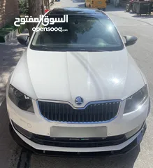  1 سكودا اوكتافيا فل الفل مع فتحة لورين كلمنت