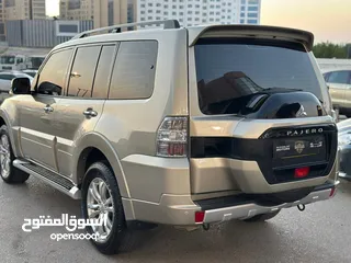  3 Mitsubishi pajero 2019 3.8 cc Full