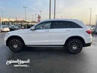  5 Mercedes GLC 300 _American_2022_Excellent Condition _Full option