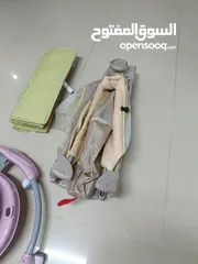  10 تخت بيبي نظيف جدا قابل للطي مثل ما هو وضح بالصور  عربايه مشي للاطفال تفتح وتسكر بحاله جيده جدا