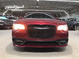  2 Chrysler 300 C 2018