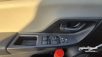  11 تويوتا يارس هايبرد  Toyota yaris hybrid
