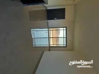  3 روف للايجار