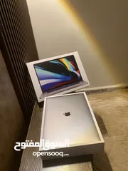 8 شاشة كبيرة جدا Macbook pro 16 inch  (شبه جديد مع كرتونة) شاحن جديد من ابل ومكفول بسعر مغري جدا