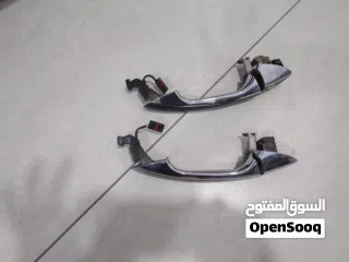  2 مقبض باب سيارة مرسيدس s500 نظيف جدا للبيع  Very clean Mercedes S500 door handle for sale