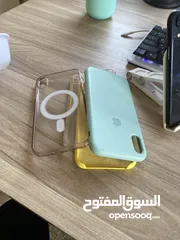  6 xr black like new 128gb اقرا الوصف ضروري