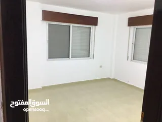  19 شقة لللبيع في الحصن