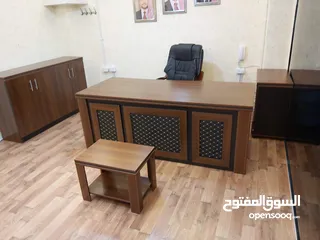  27 مكتب مدير عدة الوان مع جانبية ادراج وطاولة وسط متوفر بعدة الوان توصيل مجاني داخل عمان والزرقاء