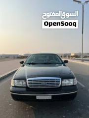  1 فورد فكتوريا