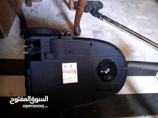  4 مكنسة كهربائية للبيع 1600w