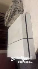  1 للبيع: جهاز PlayStation 4 – إصدار Glacier White – بحالة ممتازة