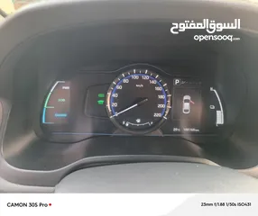  28 هونداي ايونك موديل 2016 استخدام وممشه خفيف 7جيد مالك واحد فقط