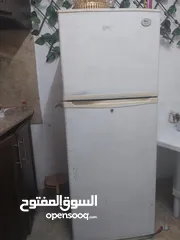  1 ثلاجه مستعمله LG