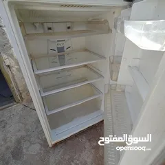  4 ثلاجة كبيرة مستعملة للبيع