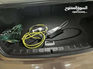  10 BMW 330e plug إن