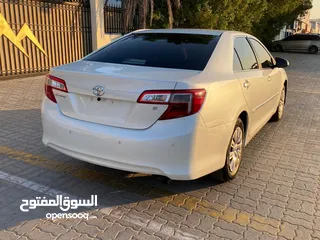  5 Toyota camry... Model 2012...gcc specifications... Excellent condition