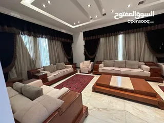  11 Villas overlooking the Corniche are an opportunity for the investor