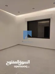  8 شقة فاخرة للبيع في أم أذينة طابق ثالث 180م مع روف 125م دوبلكس تشطيب سوبر ديلوكس لم تسكن