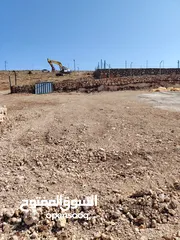  7 ارض للبيع جرش عنيبه قطعه مميزه جدا