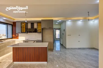  7 شقة فاخرة للايجار طابق ثالث من روف بموقع مميز في عبدون / ref 720