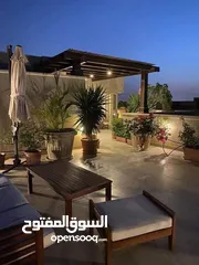  1 فيلا فاخرة 3 ادوار (ارضي بجاردن + اول + دور كامل اوبن روف) علي بحيرات صناعية كمبوندات التجمع الخامس