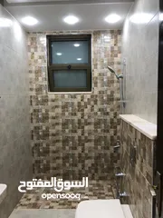  14 شقة تشطيبات سوبر ديلوكس - في منطقة البنيات قرب جامعة البتراء