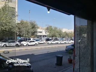  11 مطعم معجنات و كعك  مع فرن حجري