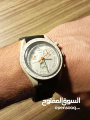  6 ساعة سواتش بالتعاون مع اوميغا بالصلاة على النبي