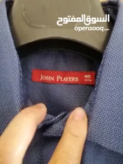  1 قميص اجاني من بريطانيا غير ملبوس نوعه john players مقاس M او 40 قطن 100% بسعر مغري ، الموقع عمان