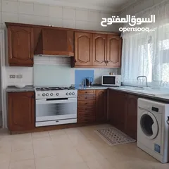  5 شقة فاخرة للبيع في دير غبار  قرب دوار الهاشميين طابق اول 200م تشطيب سوبر ديلوكس بسعر مغري