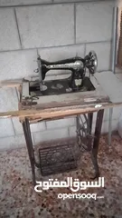  2 ماكينة خياطة بحاله جيده جدا